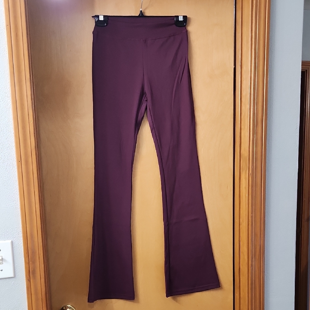 Burgundy Werk Flared Leggings Size Small NWOT